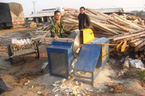 廣西省-東興市-截斷機(jī)加工現(xiàn)場