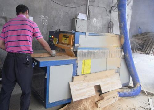 湖北省-宜昌市-五峰縣方木多片鋸80高加工現(xiàn)場(chǎng)