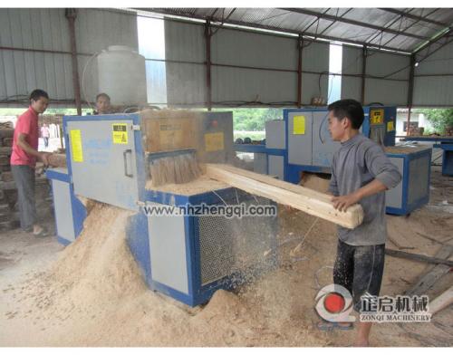 安徽宣城市水東鎮鋸杉木加工現場方木多片鋸15高